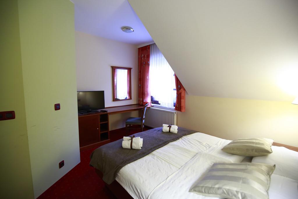 Guesthouse Villa Zelenjak Ventek Kumrovec Dış mekan fotoğraf
